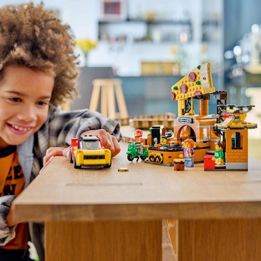 LEGO City 60496 pizza bezorgervaring met voertuigen - Foto 4