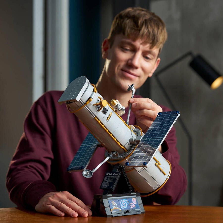 LEGO Icons Ruimtetelescoop Hubble Bouwpakket voor Volwassenen 11382 - Foto 4