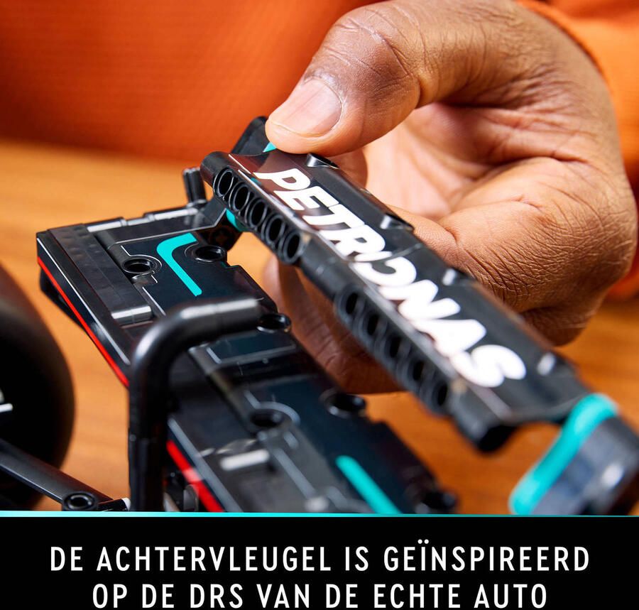 LEGO Technic Mercedes-AMG F1 W14 E Performance Raceauto Bouwpakket en Woonaccessoire 42171 - Foto 3
