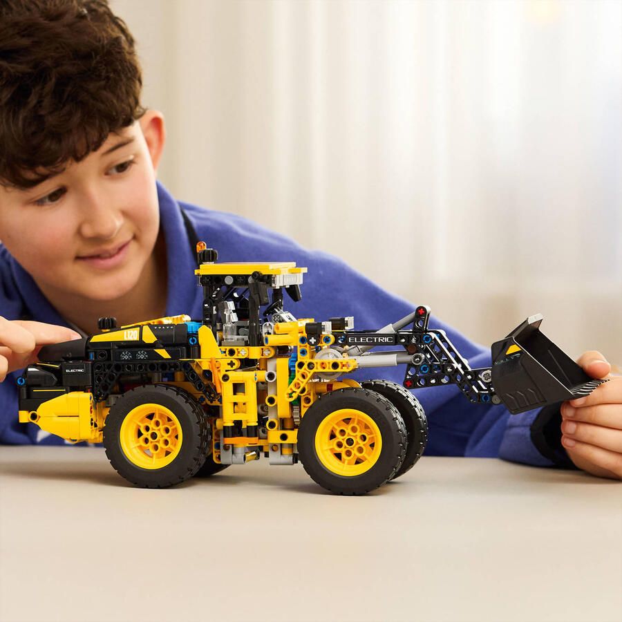 LEGO Technic Volvo L120 Electric Wiellader Speelgoed 42209 - Foto 3