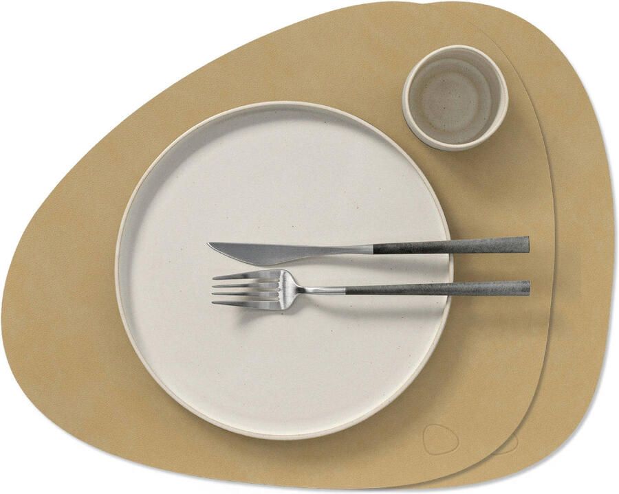 LIND DNA Placemats Nupo Leer Khaki Curved 44 x 37 cm 2 Stuks