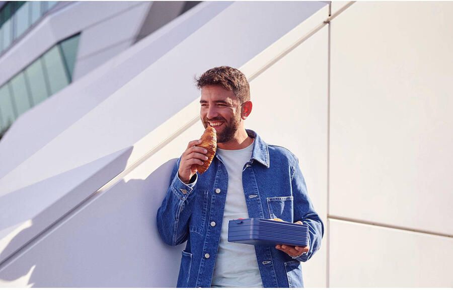 Mepal – Lunchbox Take a Break XL – Geschikt voor 12 boterhammen – Nordic black – Lunchbox voor volwassenen - Foto 2