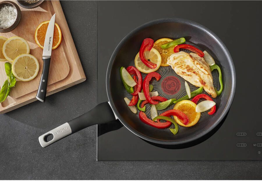 Tefal G25502 UnlimitedKoekenpan 20cm Pan Zwart